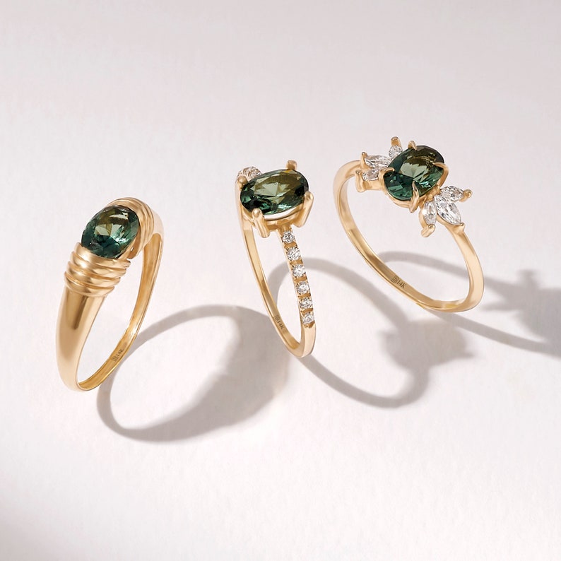 MADELYN MINIMALIST 14k Solid Gold Alexandrite Oval Engagement Solitaire Ring | Gift for Wife Birthday