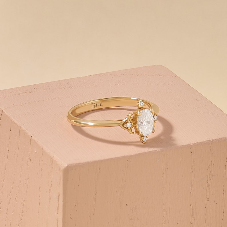MADELYN MINIMALIST 14k Solid Gold Vintage Oval Art Deco Dainty Cz Solitaire Ring | Gift for Mom, Her