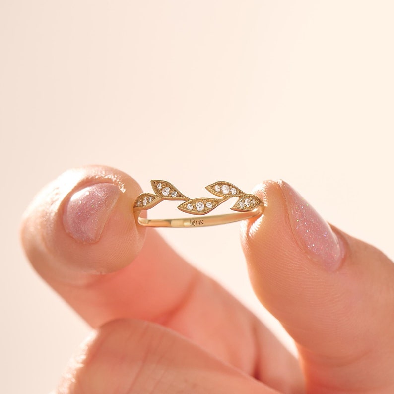MADELYN MINIMALIST 14k Solid Gold Nature Inspired Leaf Style Wedding Ring for Women | Gift for Mom, Wife