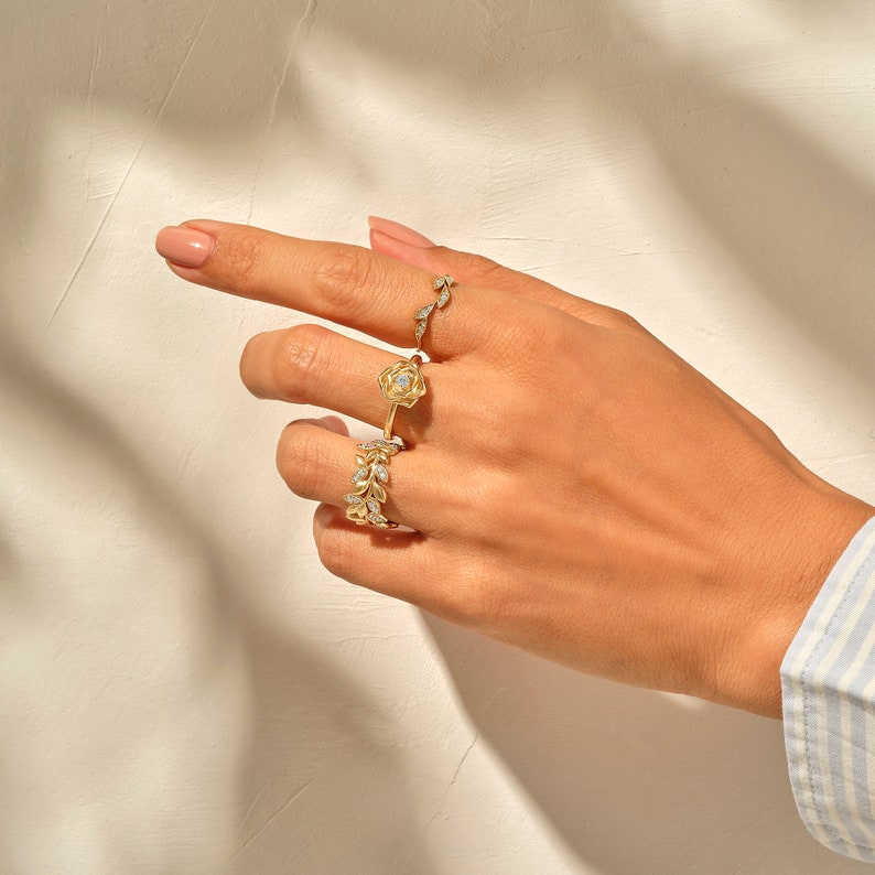 MADELYN MINIMALIST 14k Solid Gold Nature Inspired Leaf Style Wedding Ring for Women | Gift for Mom, Wife