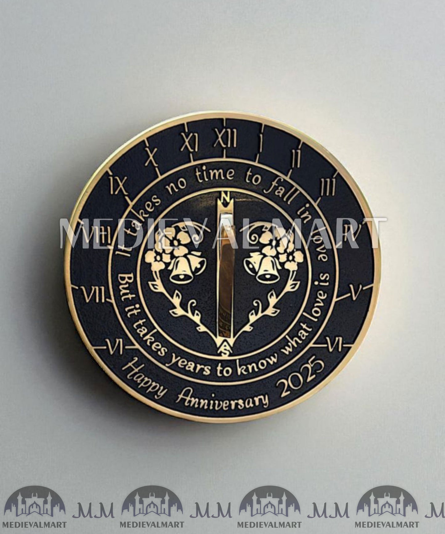 MEDIEVALMART "Fall In Love" Happy Anniversary Sundial Clock Best Gift For Anniversary Day