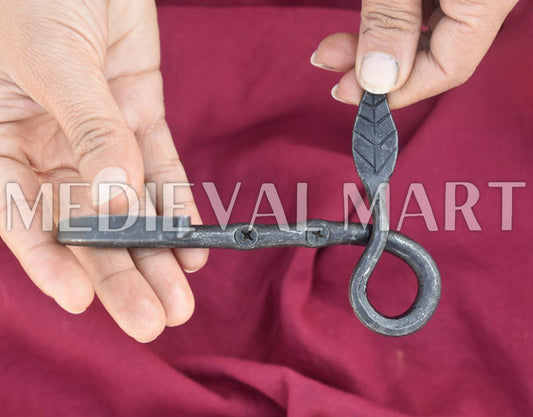 MEDIEVALMART Hand Forged Medieval Decorative Iron Leaf Design Iron Hook