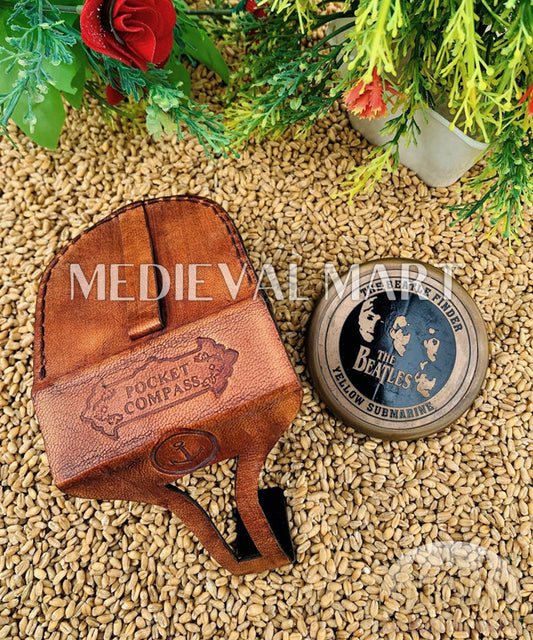 MEDIEVALMART Brújula náutica vintage de The Beatles personalizada en acabado antiguo con estuche de cuero | Regalo para mamá y papá