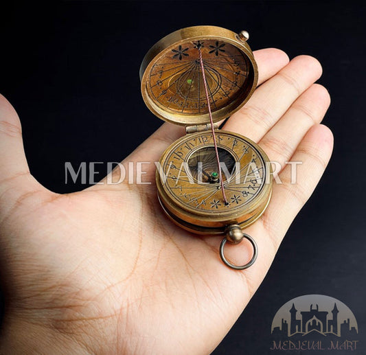 MEDIEVALMART Nautical Brass Engrave Sun Clock Texture Compass Gold Finish W/H Leather Case | Gift For Dad & Son