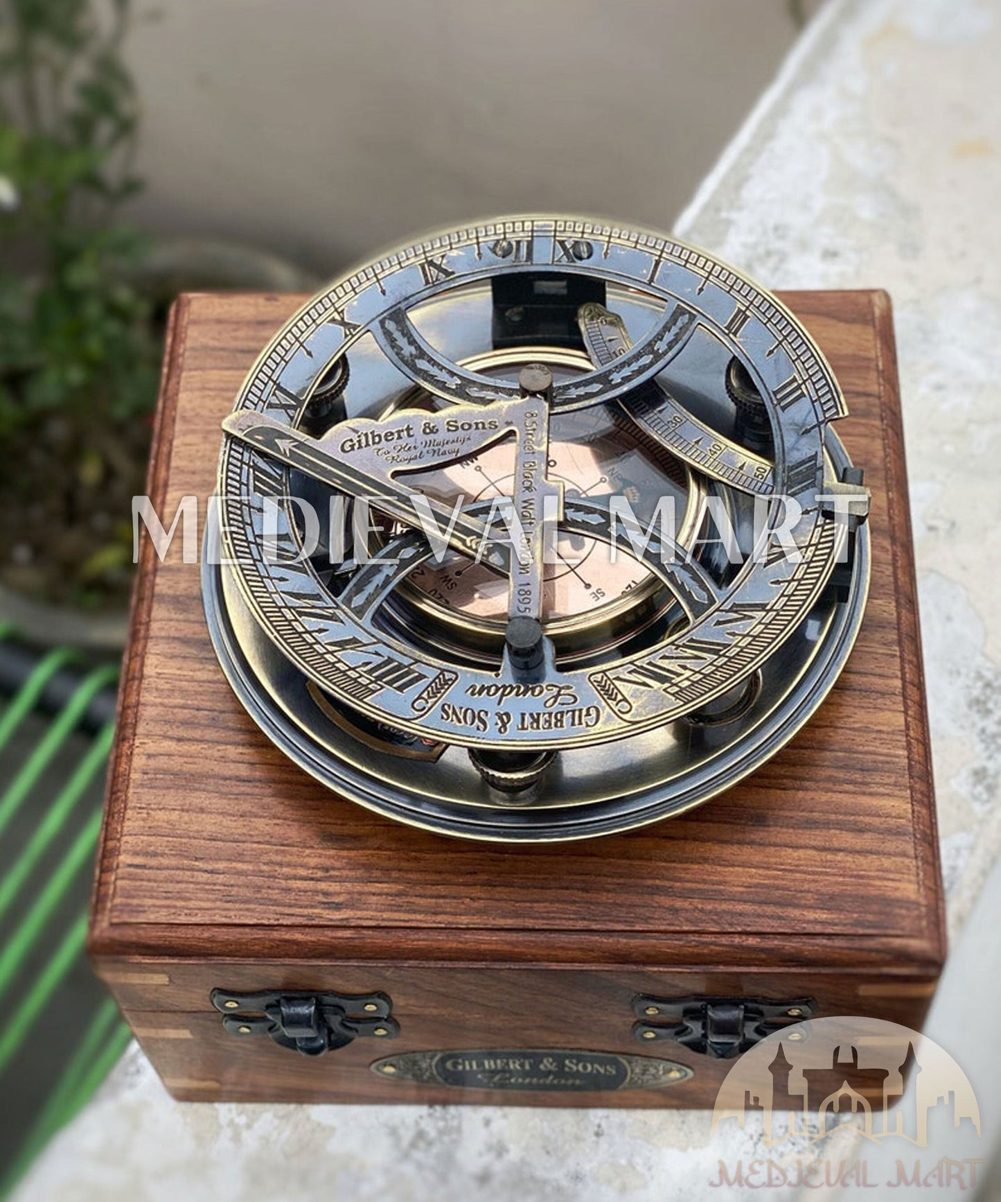 MEDIEVALMART “SolarVane” Antique Brass Sundial Compass (1895 Replica) W/H “VintageVault” Case | Nautical Gifts For Mom, Dad