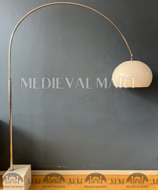 Lampadaire d'Arceau Vintage Guzzini Space Age MEDIEVALMART avec Abat-jour Champignon Blanc et Base en Marbre