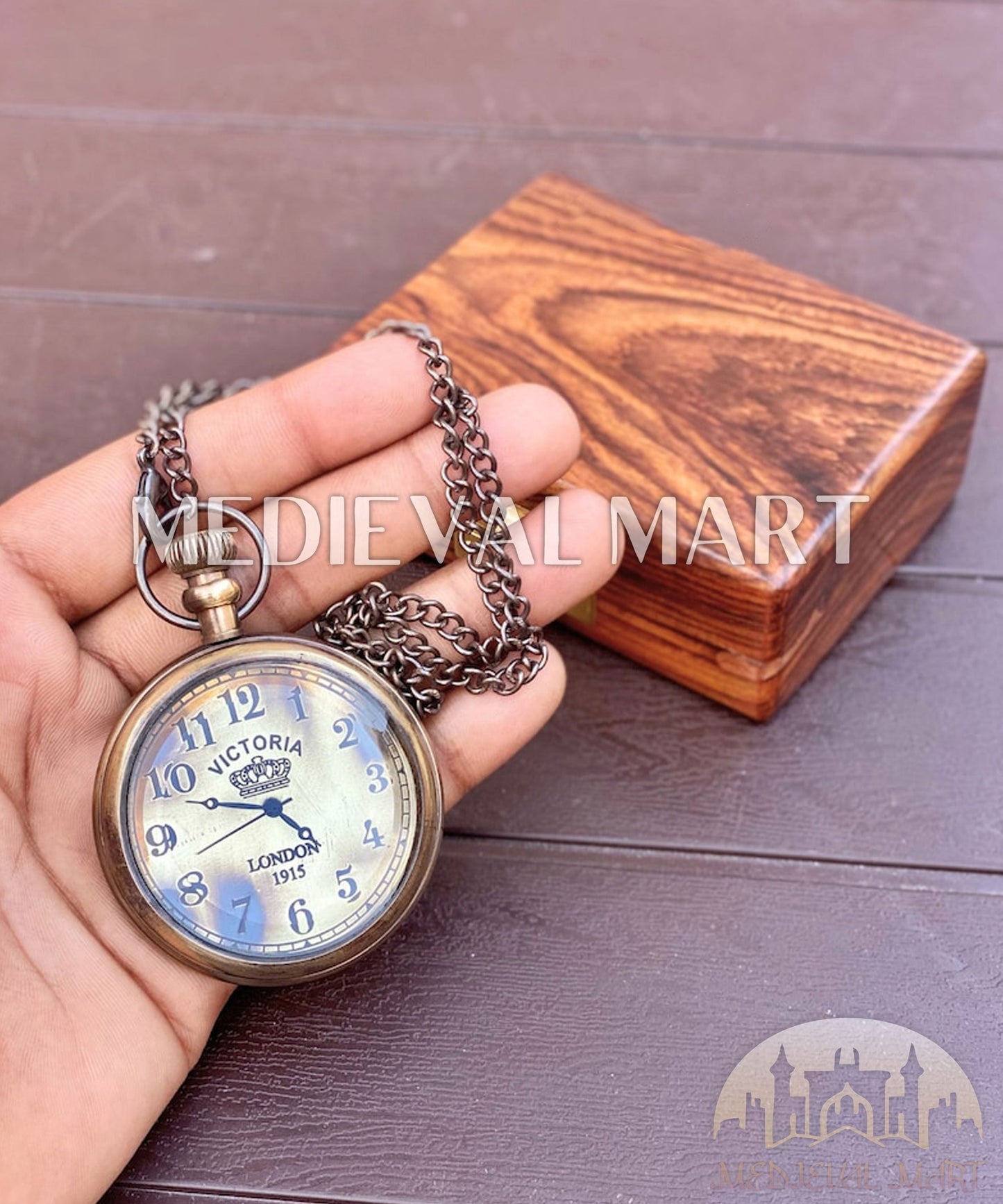 MEDIEVALMART Royal Navy LONDON 1915 Pirates Locket Chain Compass Antique Finish W/H Gen-2 Wooden Case | Gift For Mom