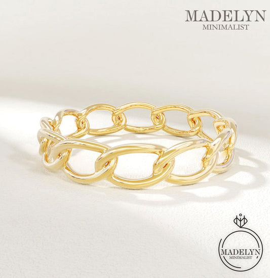MADELYN MINIMALIST 14k Solid Gold Minimalist Oval Chain Ring, Curb Link Stacking Band for Women | Gift for Mom