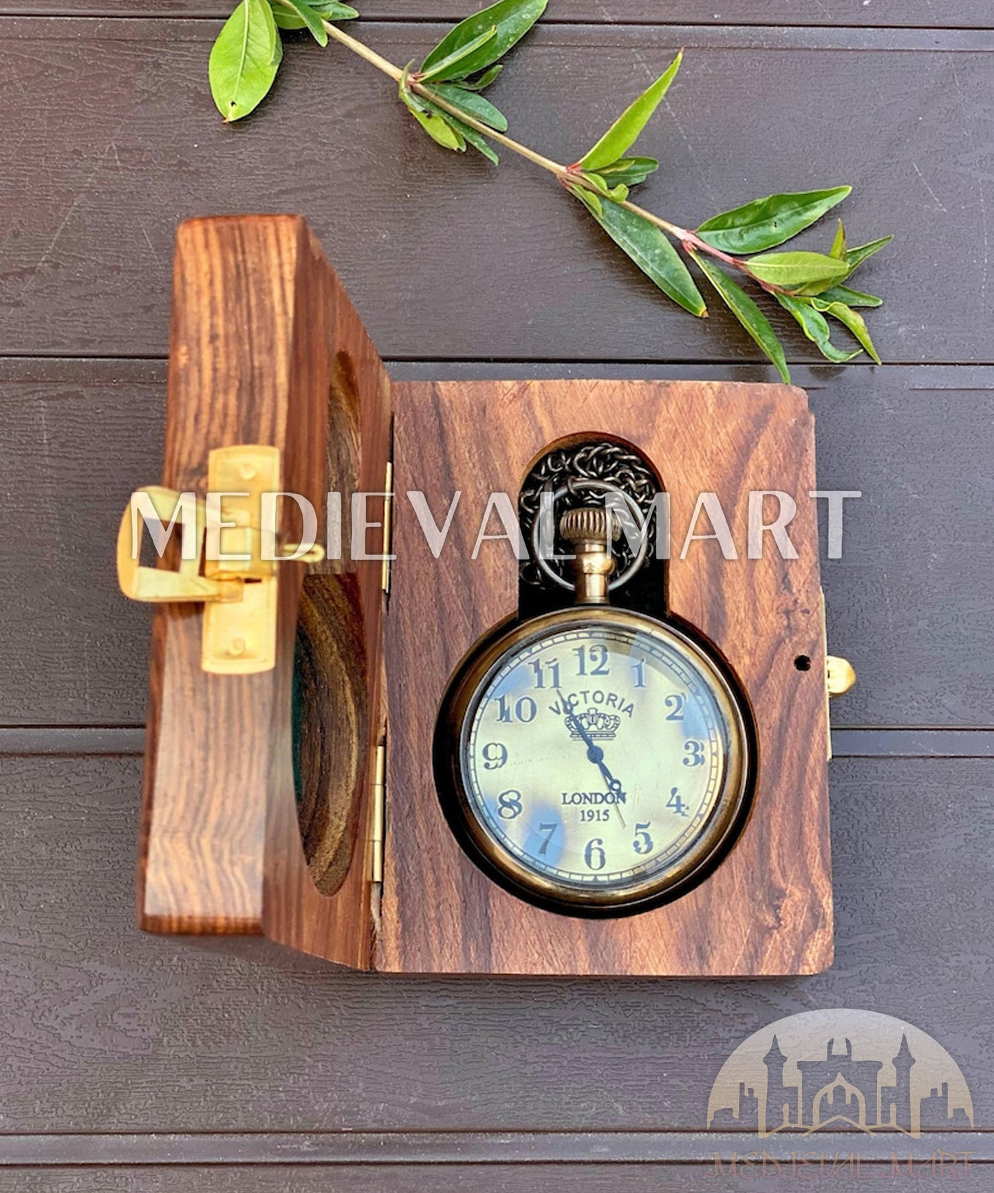 MEDIEVALMART Royal Navy LONDON 1915 Pirates Locket Chain Compass Antique Finish W/H Gen-2 Wooden Case | Gift For Mom