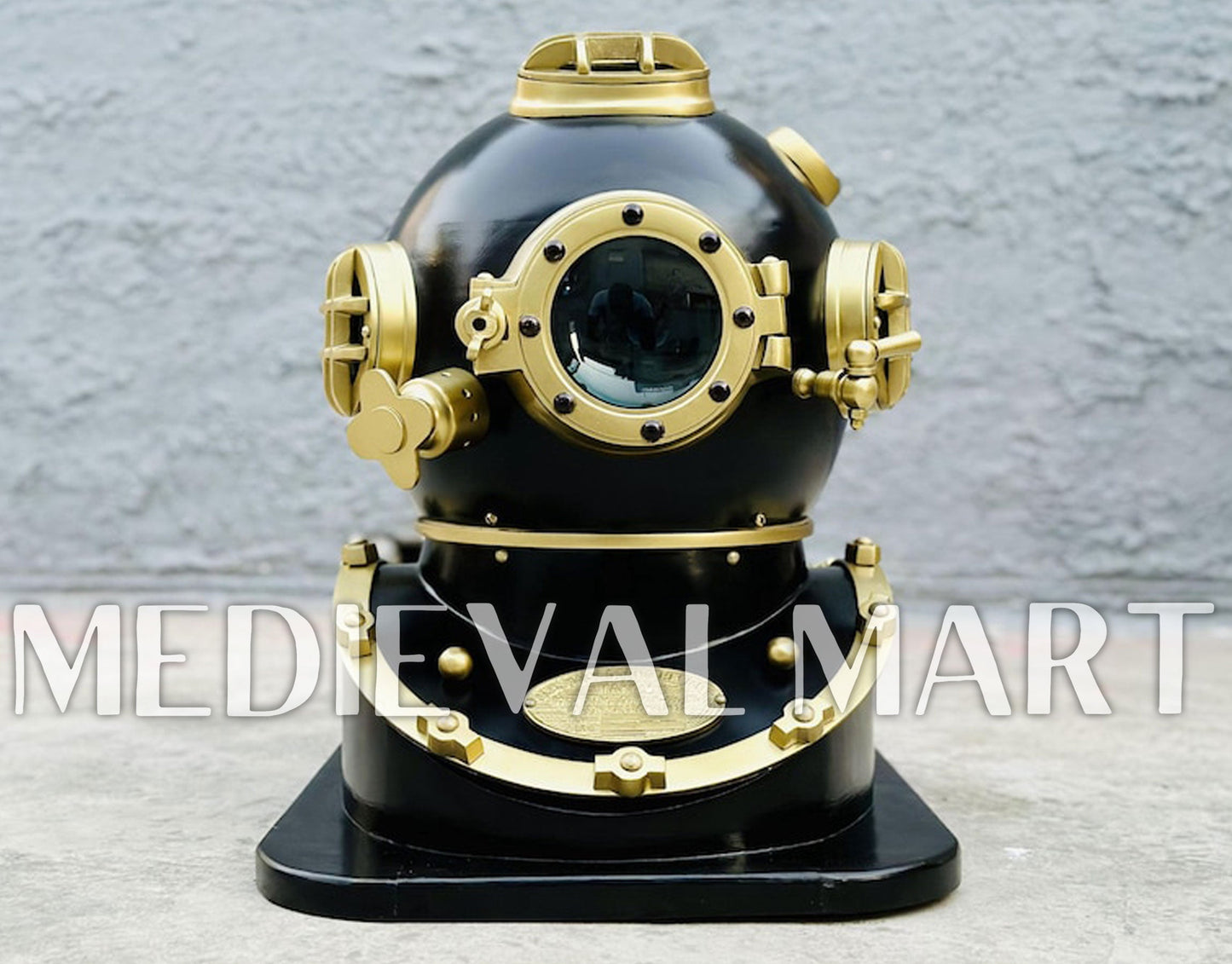 MEDIEVALMART Black Finish Diving Helmet With Wooden Base