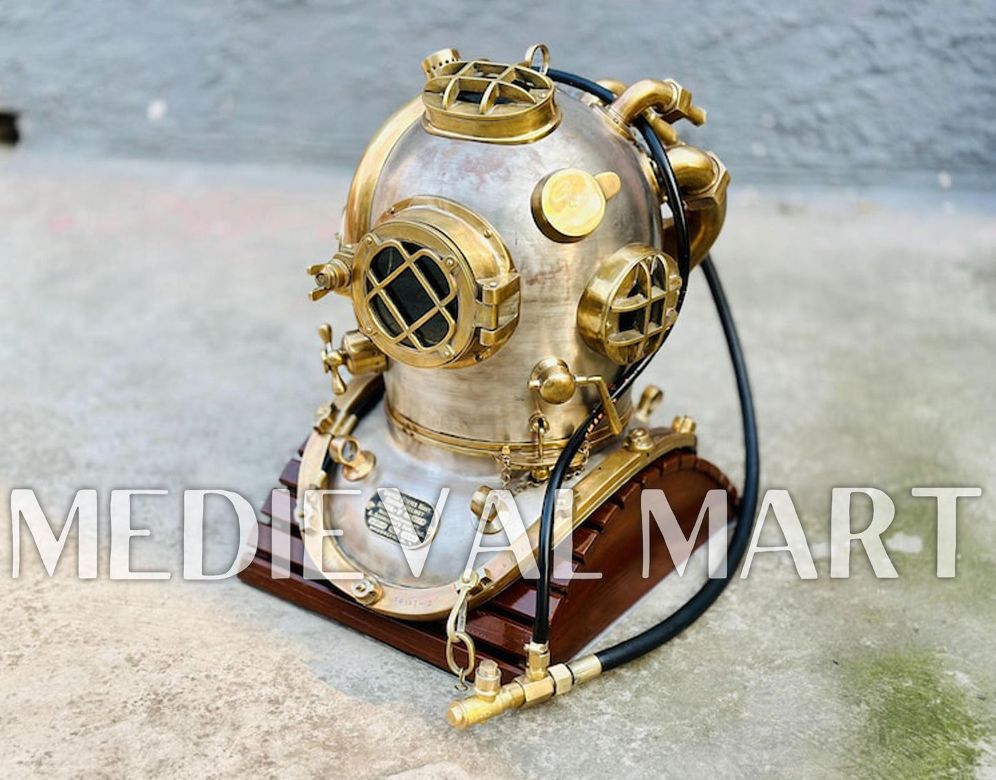 MEDIEVALMART 1945 US Navy Helium Copper brass Diving Helmet With Wooden Base