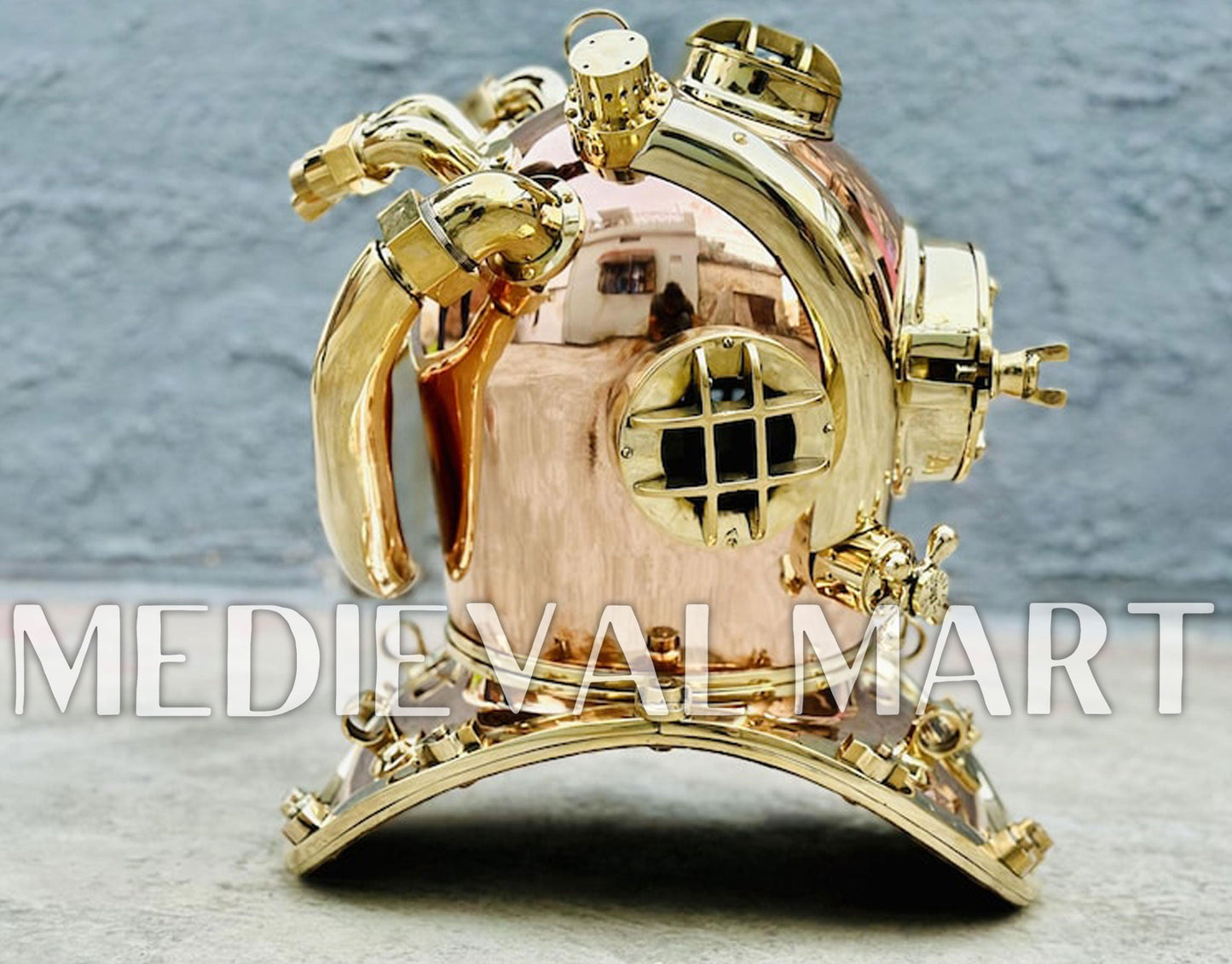 MEDIEVALMART High Textured Copper brass Diving Helmet With Wooden Base