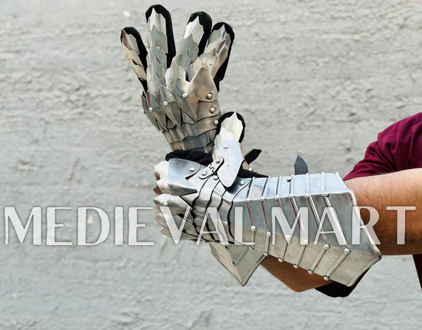 MEDIEVALMART LOTR Witcher Sauron-Inspired Silver Gauntlet - Cosplay Gloves Armor