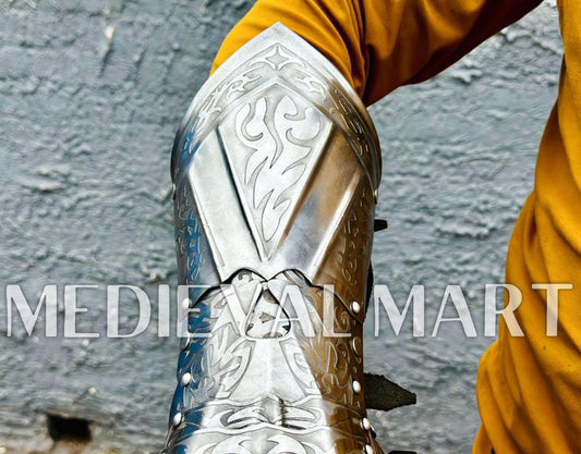 MEDIEVALMART LOTR Ringwraith Nazgûl-Inspired Silver Gauntlet Steel Medieval Armor Gloves