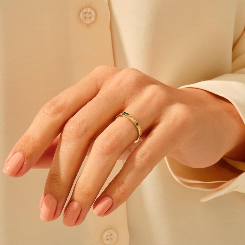MADELYN MINIMALIST 14k Solid Gold Solid Gold Lab Created Baguette Emerald Green Stone Ring | Gift for Mom, Wife, Her