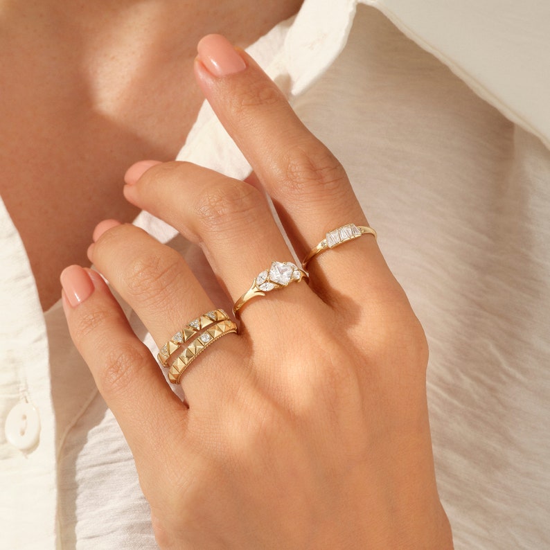 MADELYN MINIMALIST 14k Solid Gold Solid Eternity Pave Zig Zag Lab Diamond Wedding Ring | Gift for Mom, Wife, Her