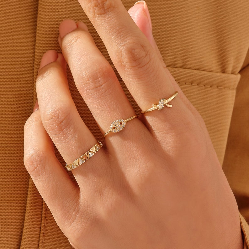 MADELYN MINIMALIST 14k Solid Gold Solid Eternity Pave Zig Zag Lab Diamond Wedding Ring | Gift for Mom, Wife, Her