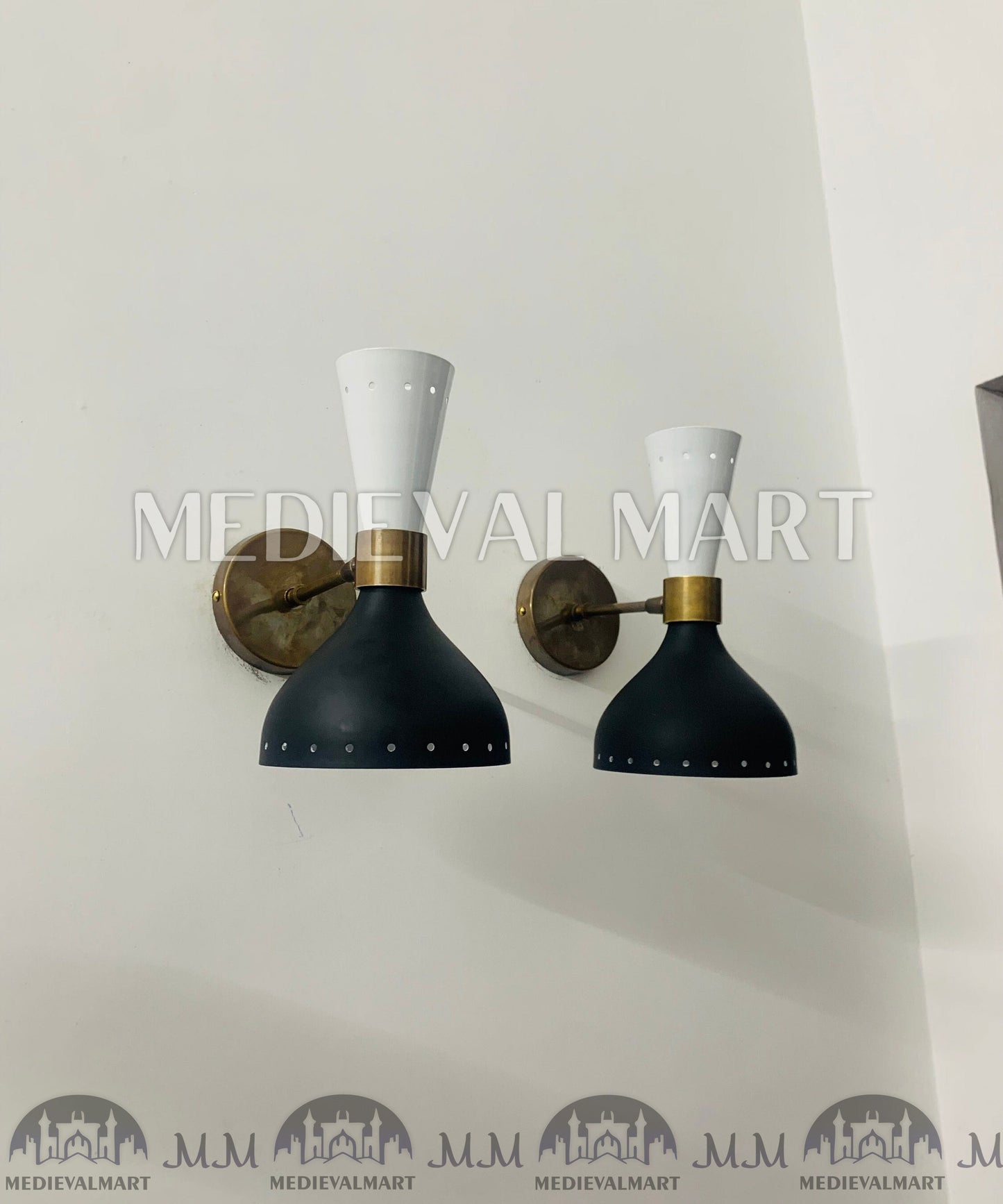 MEDIEVALMART Mid Century Modern Wall Lamp Handmade Brass Wall Fixture