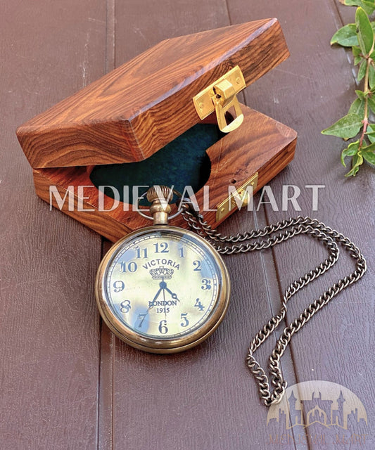 MEDIEVALMART Royal Navy LONDON 1915 Pirates Locket Chain Compass Antique Finish W/H Gen-2 Wooden Case | Gift For Mom