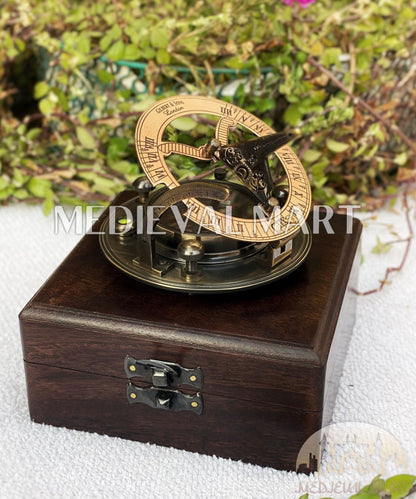 MEDIEVALMART “AstraDial” Antique Brass Sundial Compass (1885 Replica) W/H Dark “VintageVault” Case | Gifts For Mom & Dad