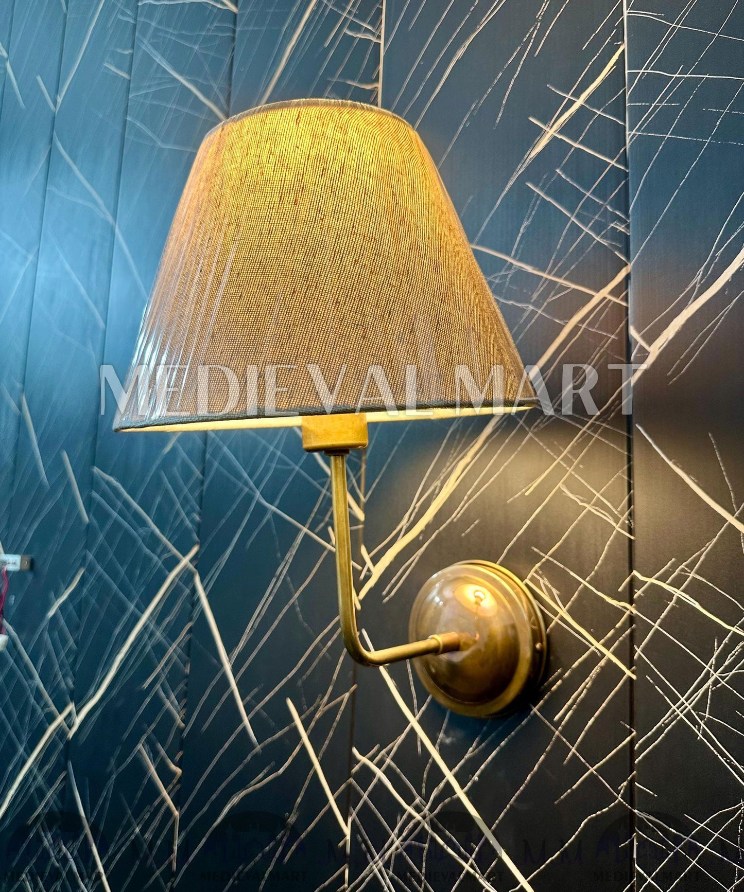 MEDIEVALMART Handcrafted Brass Wall Lamp: Modern Bedside Reading Light