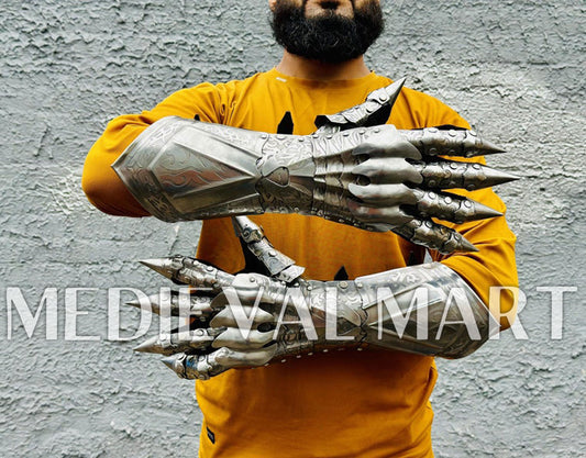 MEDIEVALMART LOTR Ringwraith Nazgûl-Inspired Silver Gauntlet Steel Medieval Armor Gloves