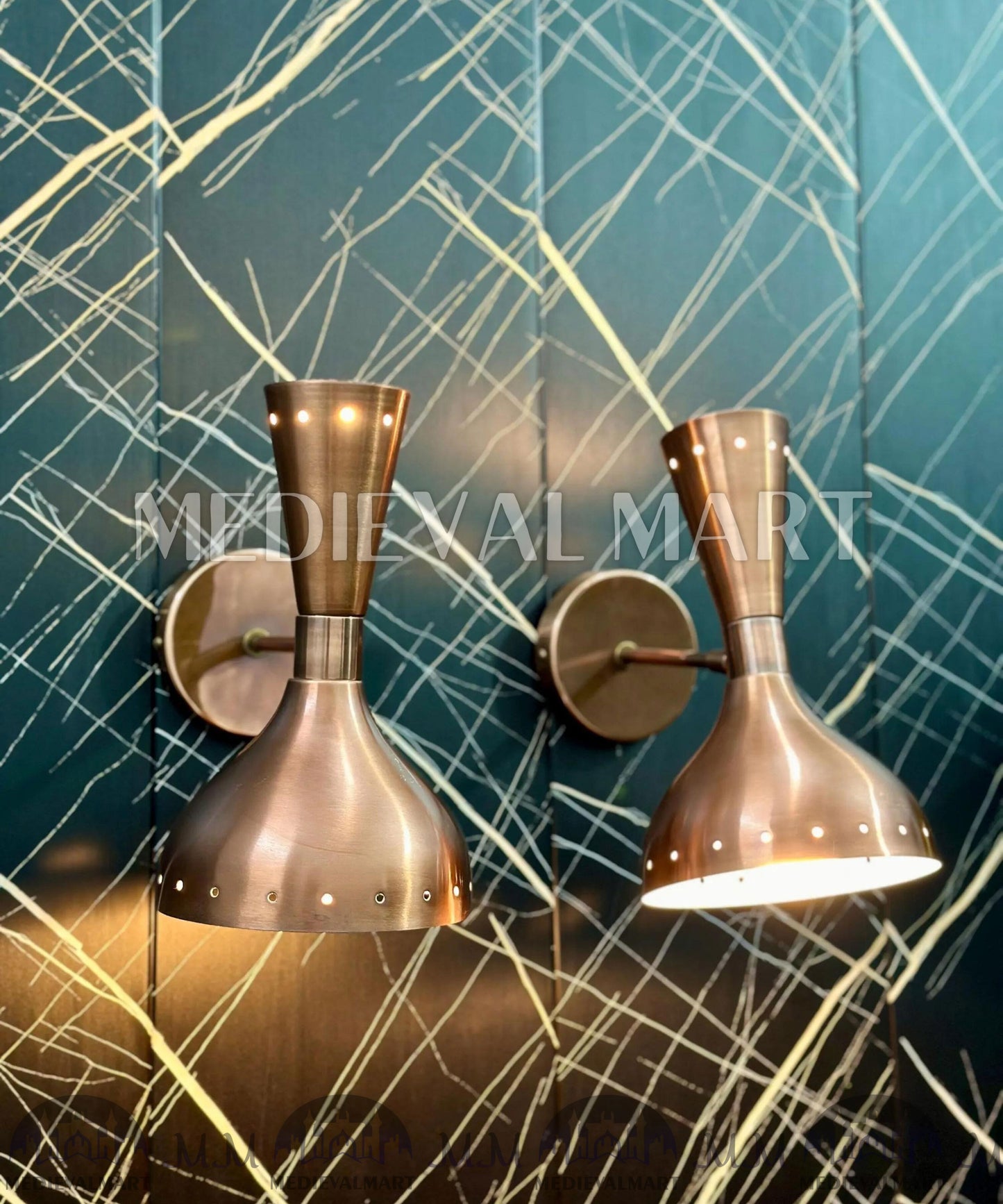 MEDIEVALMART Handcrafted Brass Copper Wall Sconce: Mid-Century Modern Lighting