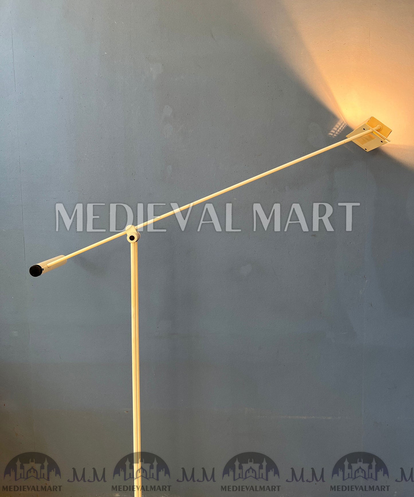MEDIEVALMART 1970s White Samurai Floor Lamp by Shigeaki Asahara for Stilnovo