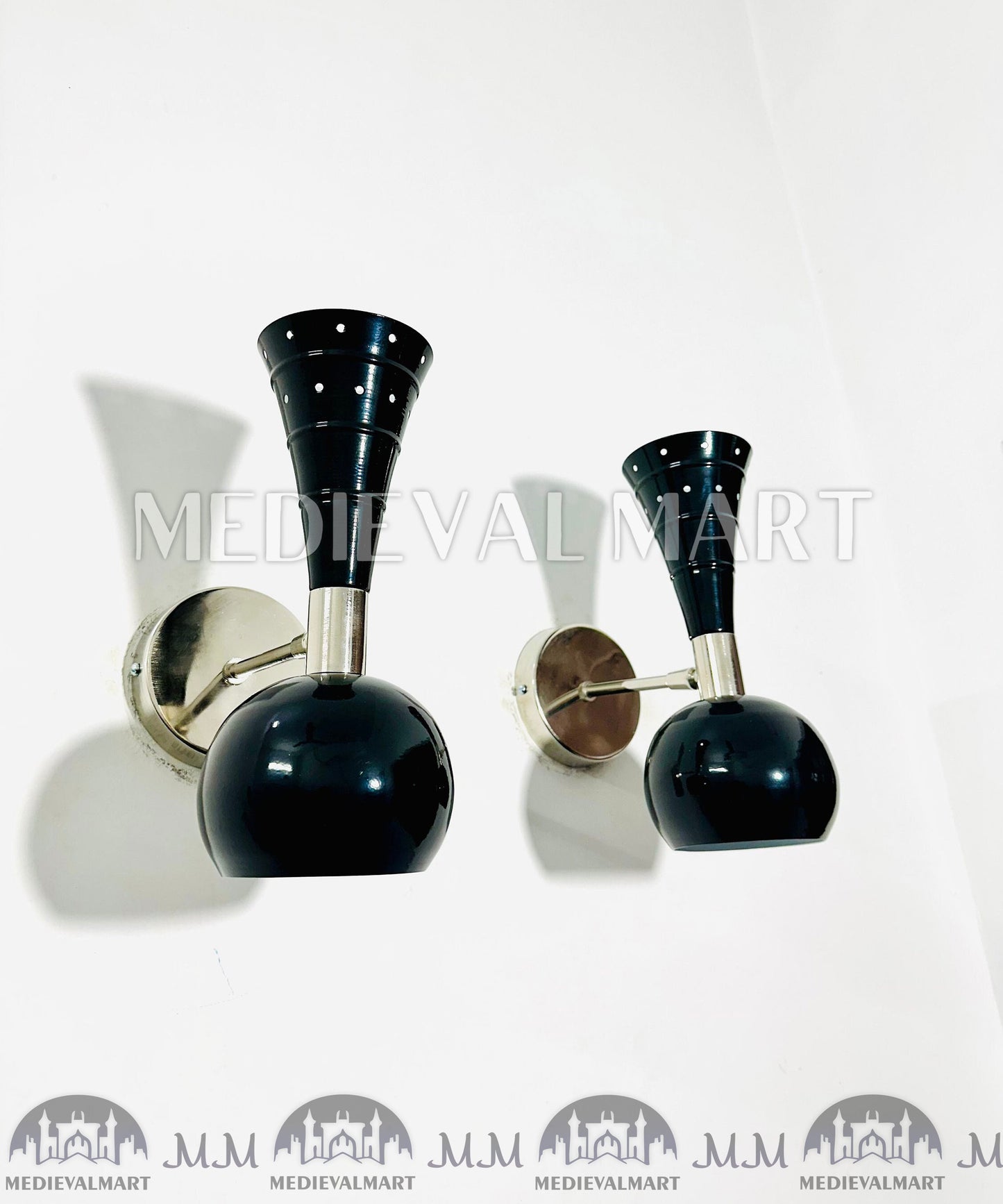 MEDIEVALMART Mid Century Modern Brass Diabolo Wall Sconce - Italian Style