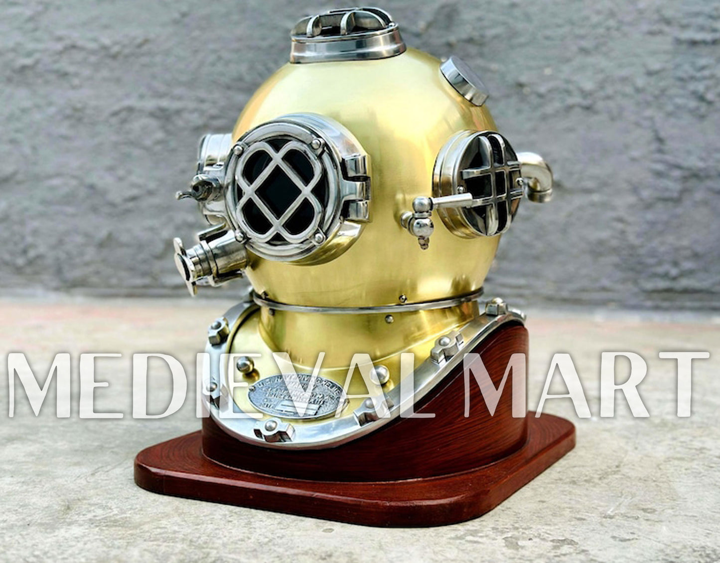 MEDIEVALMART Golden Green Diving Helmet With Wooden Base