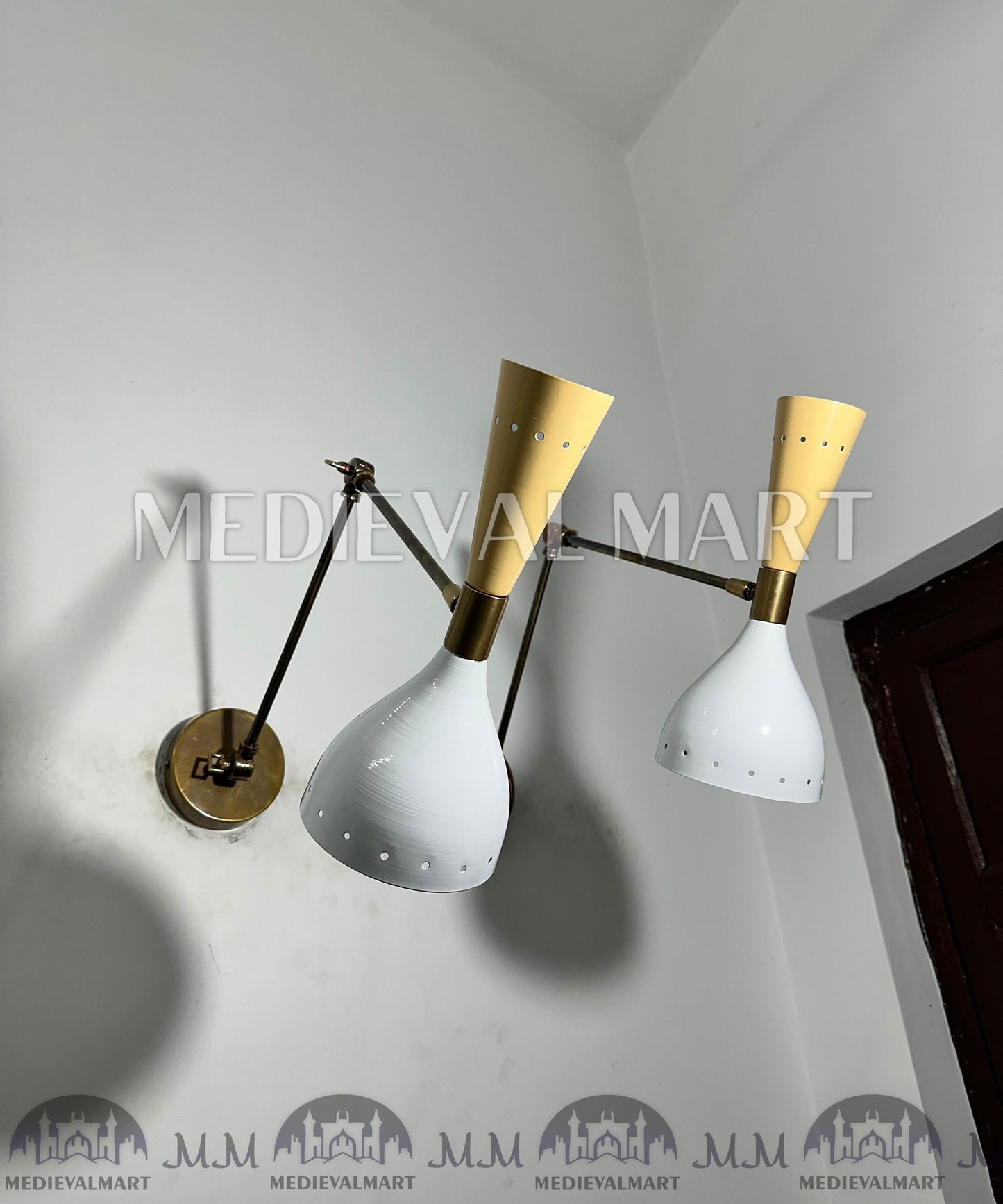 MEDIEVALMART Mid Century Italian Brass Wall Sconce Pair: Adjustable Reading Lamp