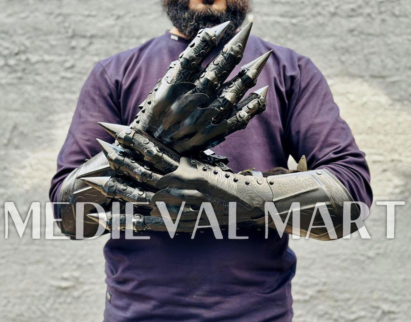 MEDIEVALMART LOTR Ringwraith Nazgûl-Inspired Black Gauntlet Steel Medieval Armor Gloves