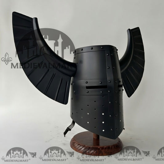 CASQUE Médiéval de chevalier templier teutonique avec finition noire et support gratuit MEDIEVALMART