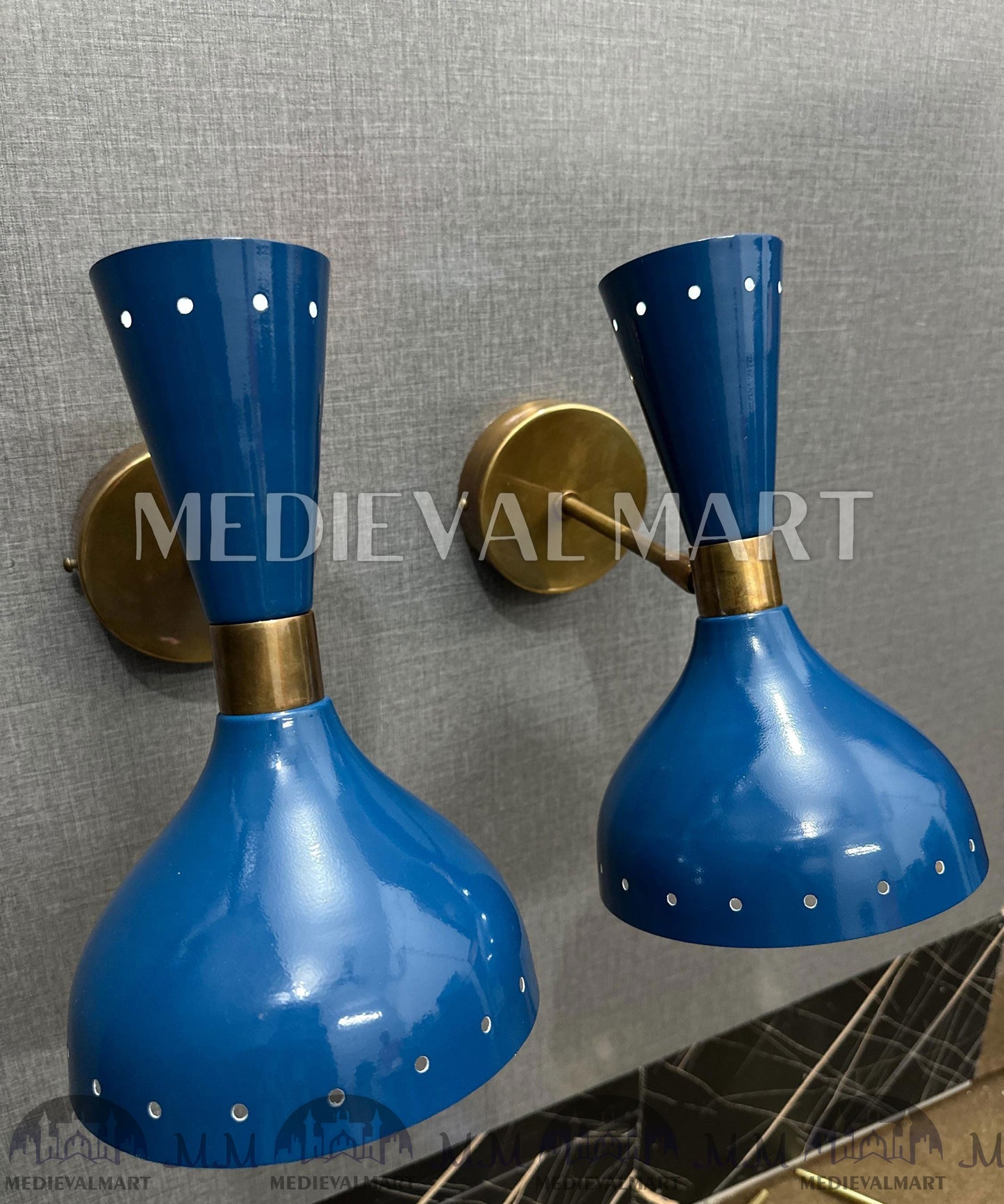 MEDIEVALMART 1950's Brass Cone Wall Sconce: Mid Century Modern Vanity Light - Shiny Blue