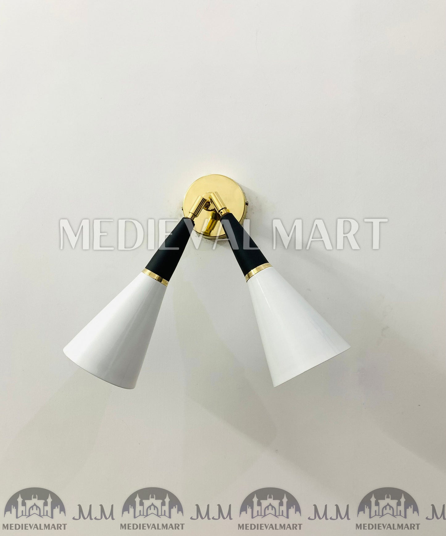 MEDIEVALMART Handcrafted Brass Wall Sconce: Modern Reading Lamp