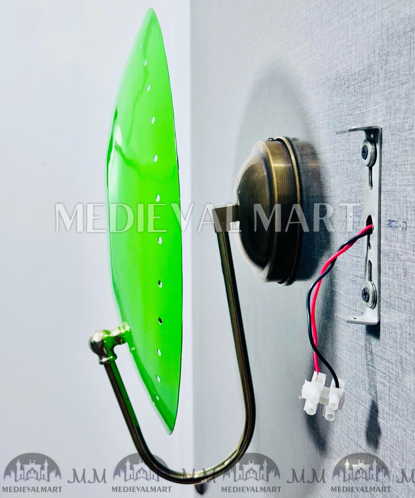 MEDIEVALMART Handmade Mid Century Modern Brass Wall Sconce - Green Shade