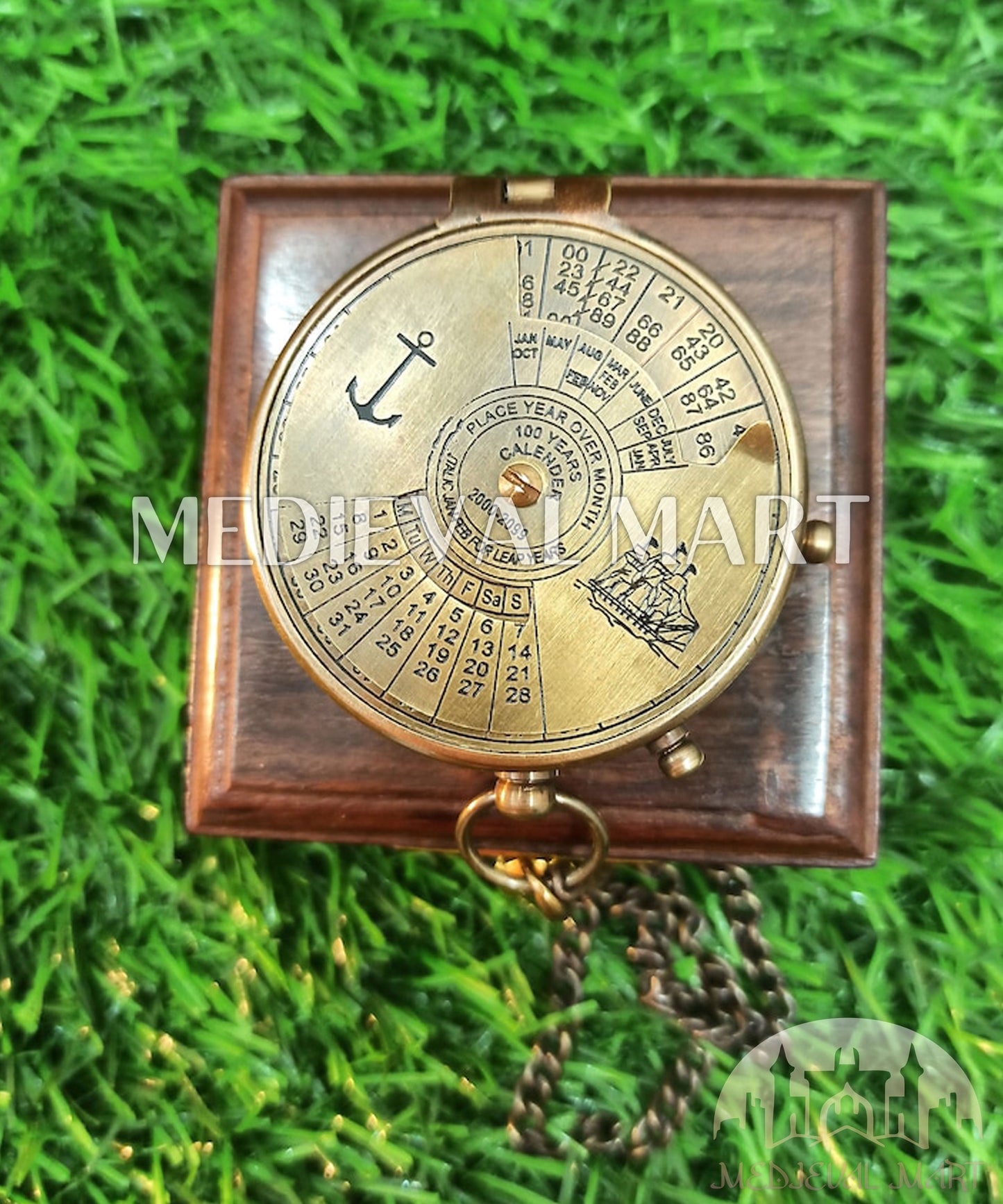 MEDIEVALMART Personalized 100 Years Colanders Nautical Compass Gold Finish W/H Leather Case | Gift For Mom & Dad