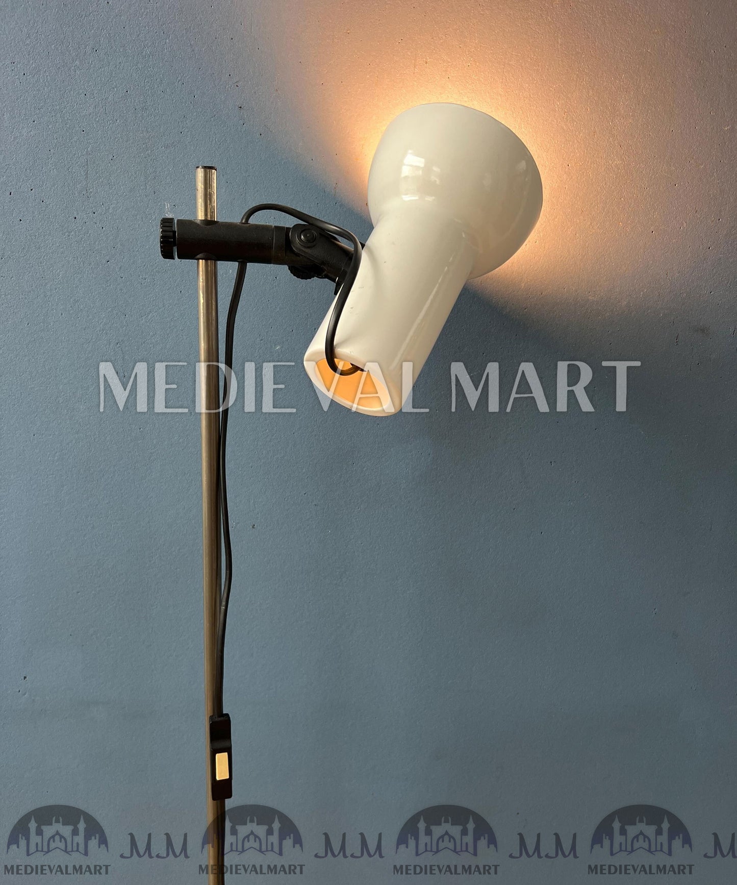 MEDIEVALMART Vintage Italian Small White Mid Century Floor Lamp