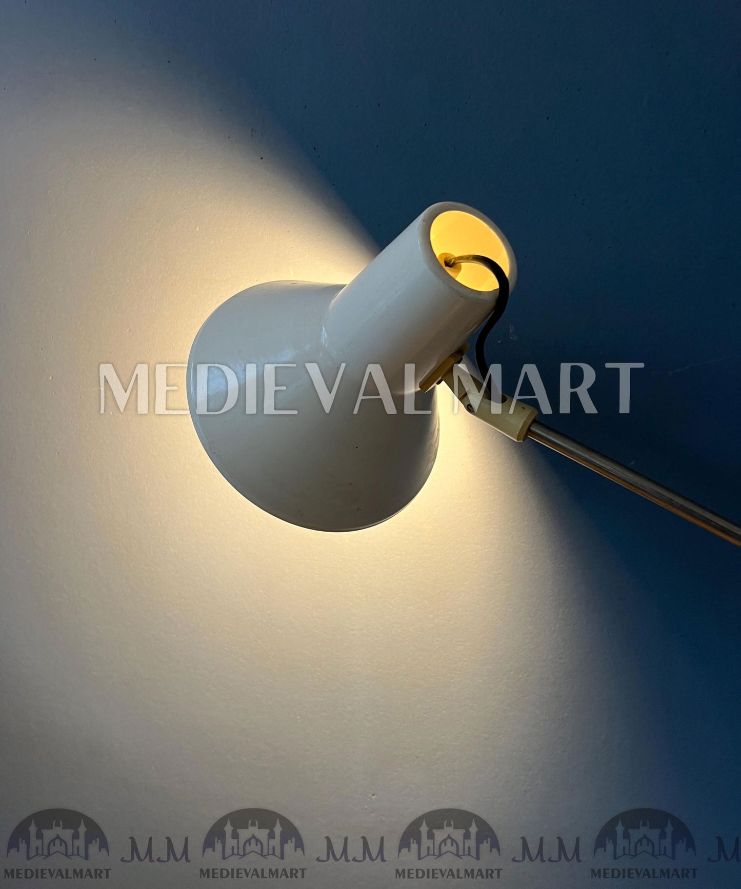 MEDIEVALMART Vintage White Mid Century Adjustable Floor Lamp