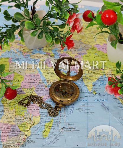MEDIEVALMART Custom Engrave Sundial Pocket Compass Gold Finish W/H Leather Case | Gift For Mom, Dad