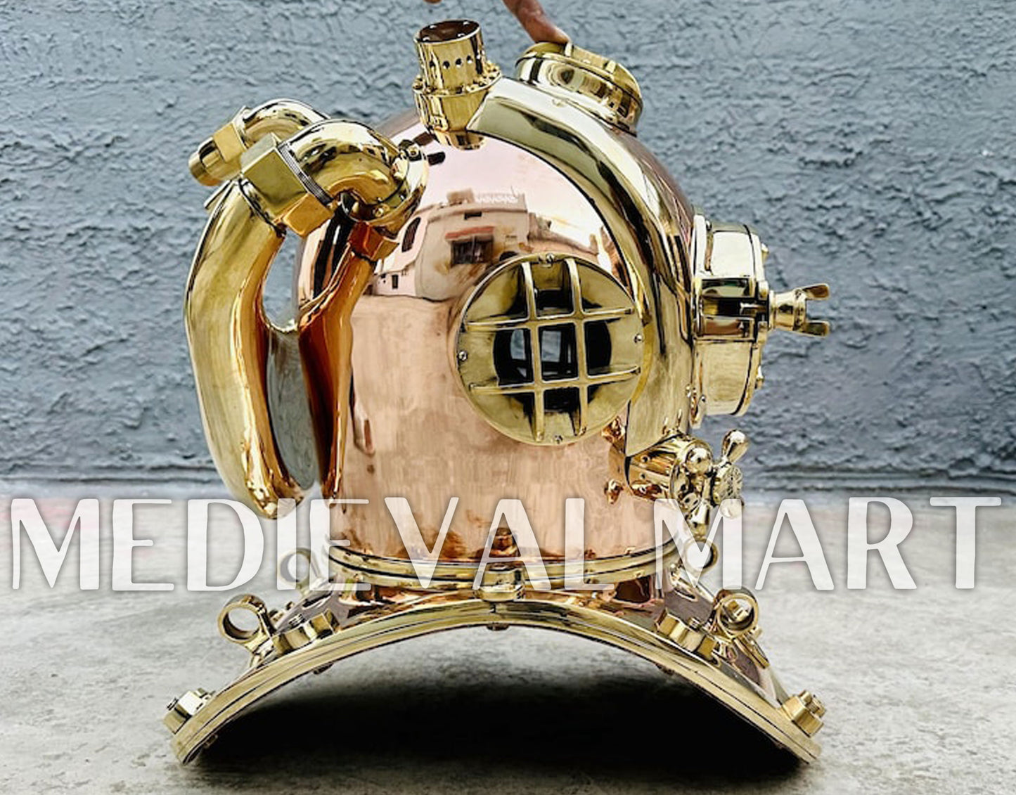 MEDIEVALMART High Textured Copper brass Diving Helmet With Wooden Base