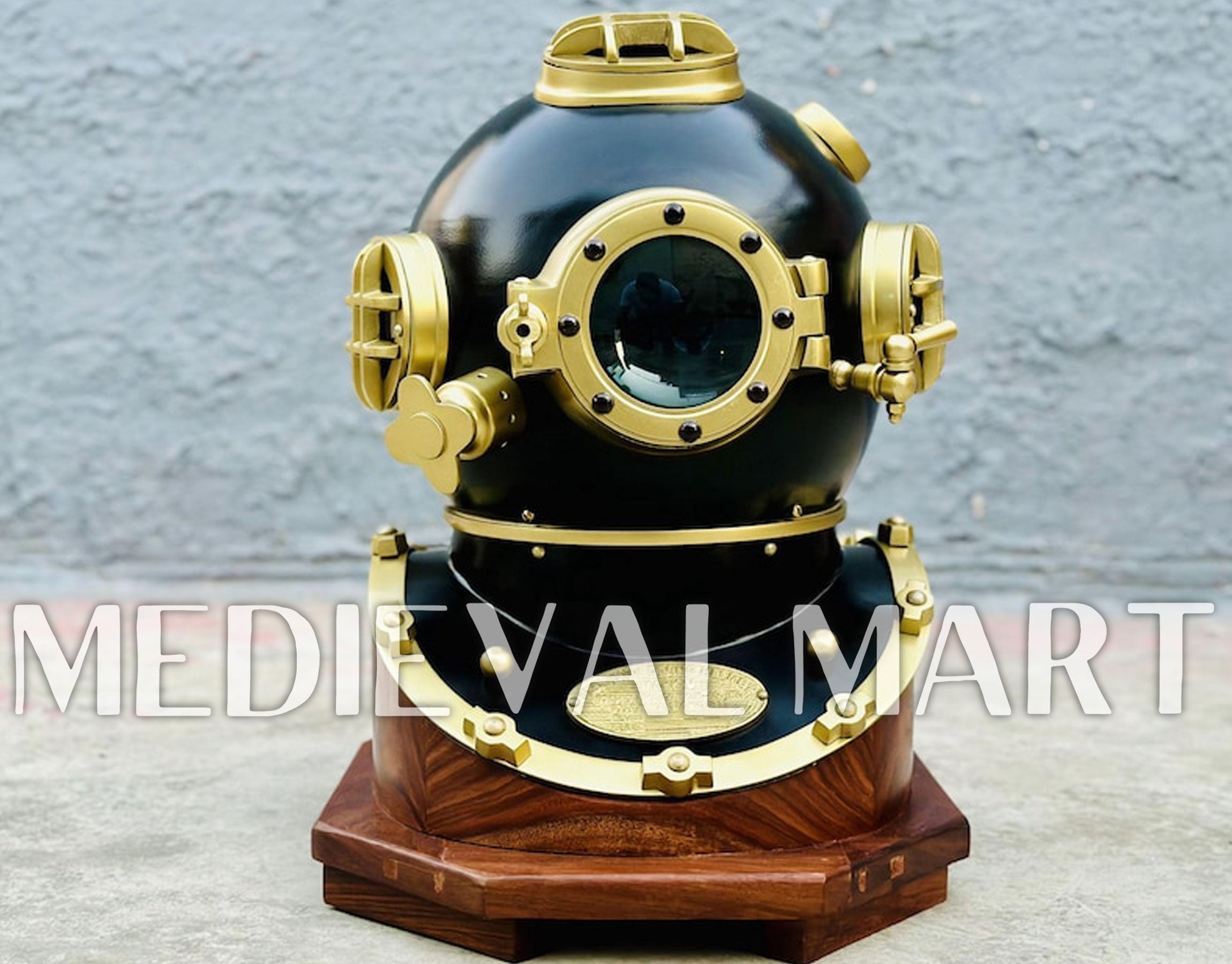 MEDIEVALMART Black Finish Diving Helmet With Wooden Base