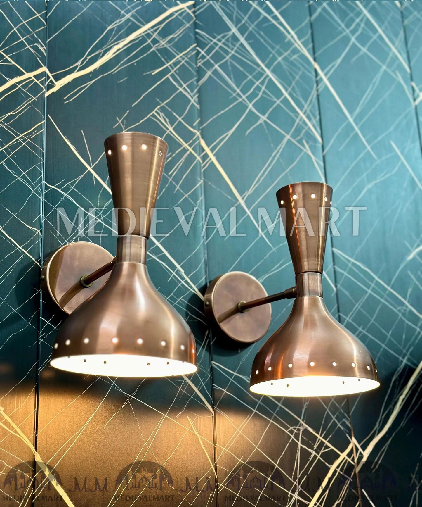 MEDIEVALMART Handcrafted Brass Copper Wall Sconce: Mid-Century Modern Lighting