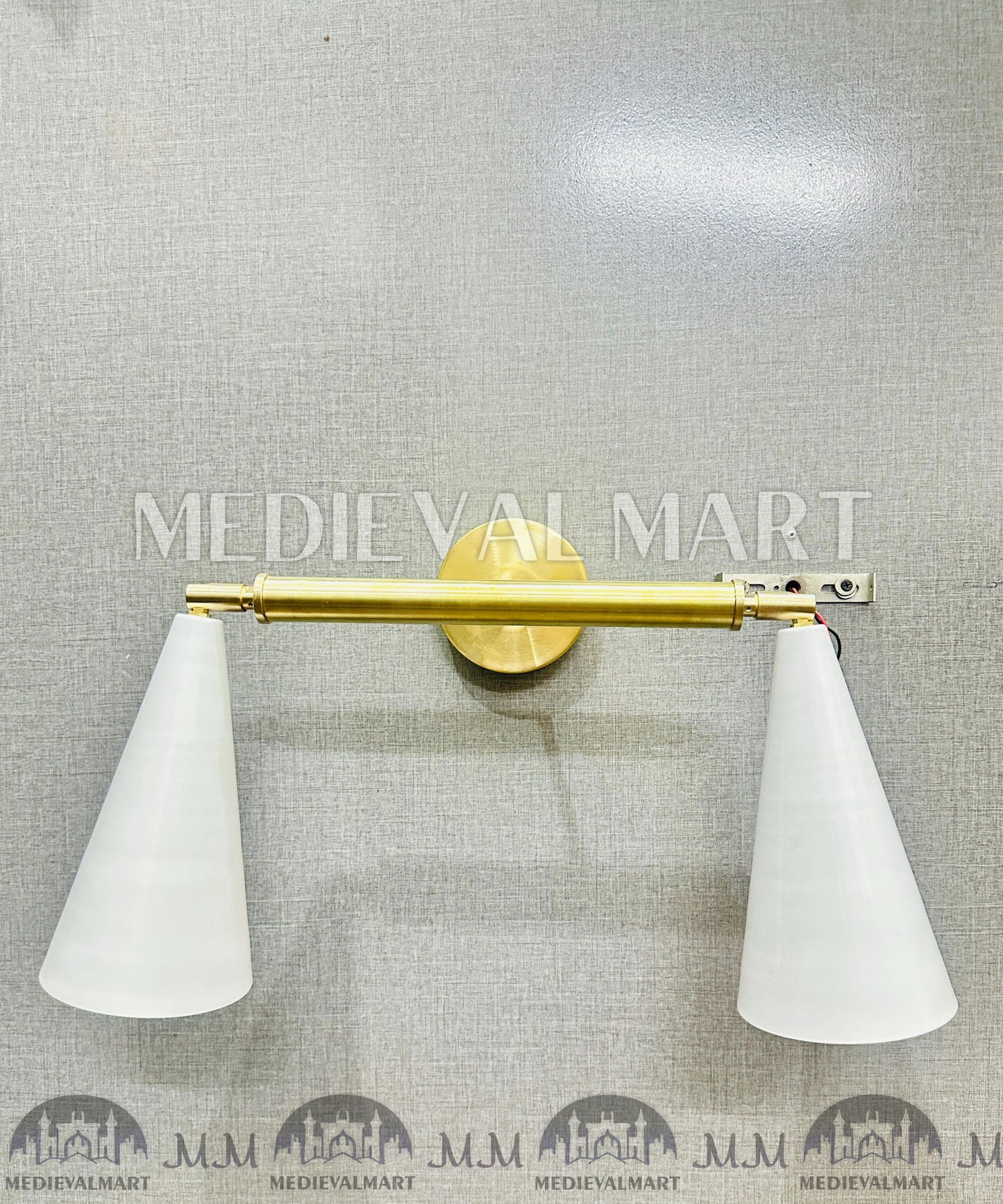 MEDIEVALMART Handmade Custom Brass Vanity Light: Mid-Century Modern Bathroom Sconce