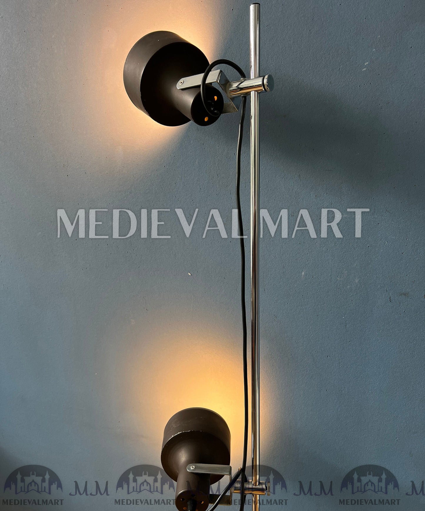 MEDIEVALMART Vintage Mid Century Brown Anvia Floor Lamp