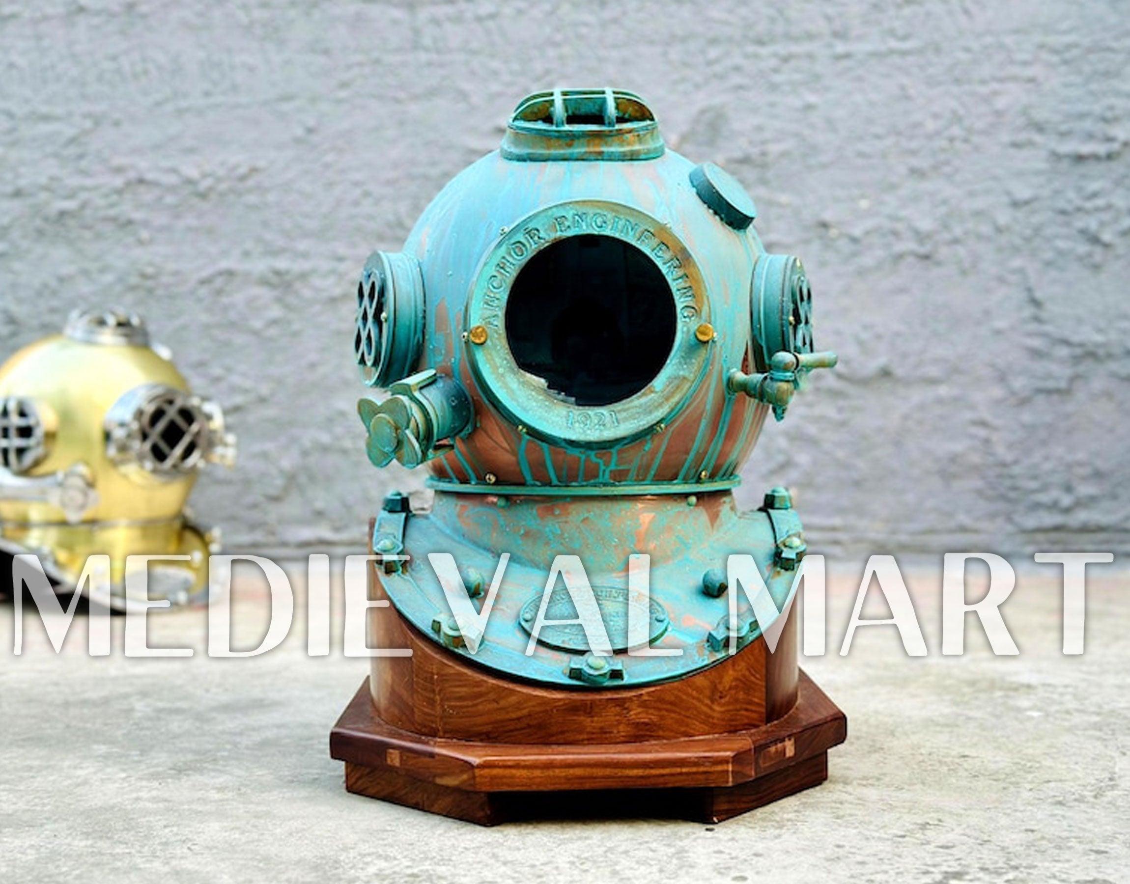 MEDIEVALMART Rusty Green Diving Helmet With Wooden Base