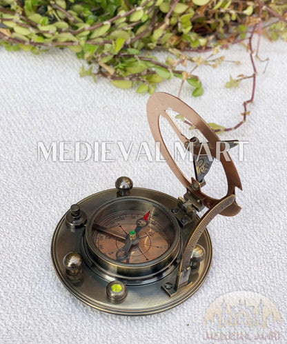 MEDIEVALMART “AstraDial” Antique Brass Sundial Compass (1885 Replica) W/H Dark “VintageVault” Case | Gifts For Mom & Dad