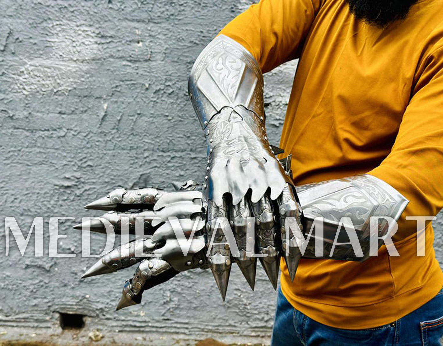 MEDIEVALMART LOTR Ringwraith Nazgûl-Inspired Silver Gauntlet Steel Medieval Armor Gloves