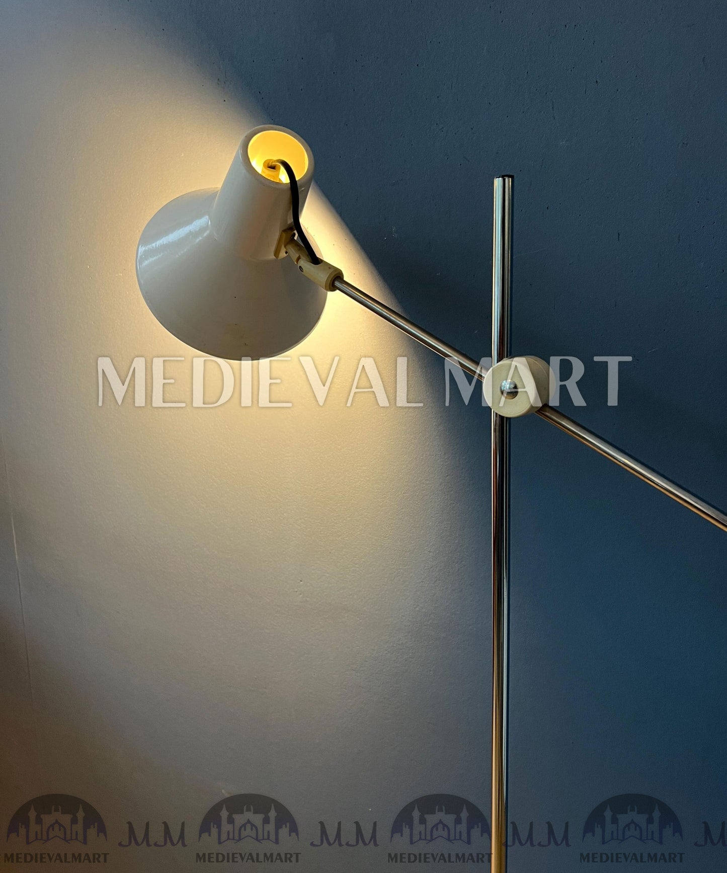MEDIEVALMART Vintage White Mid Century Adjustable Floor Lamp