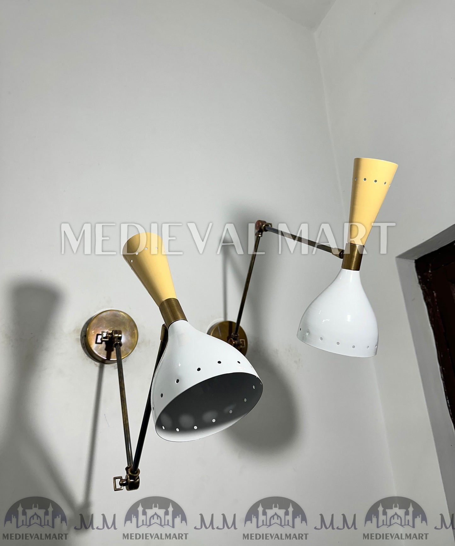 MEDIEVALMART Mid Century Italian Brass Wall Sconce Pair: Adjustable Reading Lamp